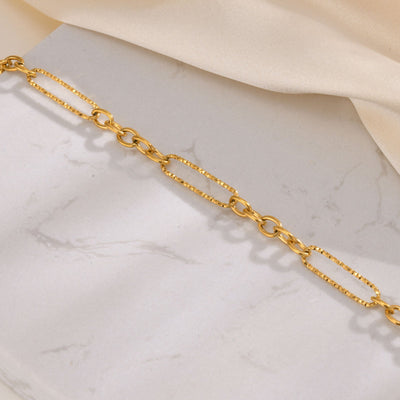 Hills Necklace